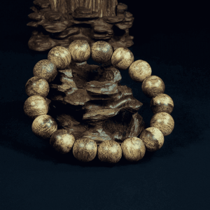 vòng trầm hương 17 hạt
