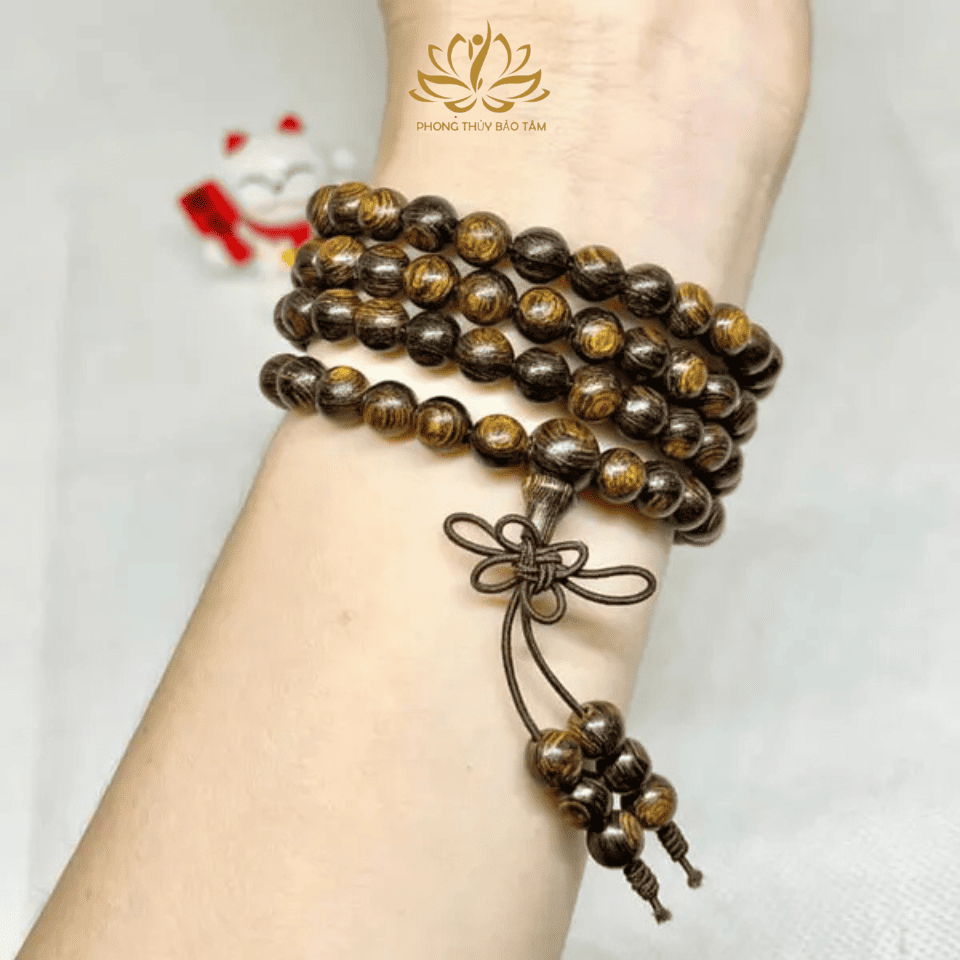 vòng tay trầm hương hợp mệnh