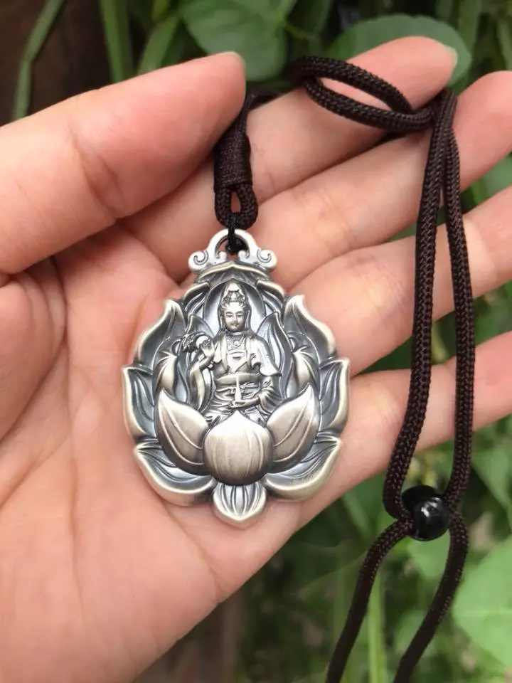 mặt dây chuyền phong thủy theo tuổi cho tuổi Mão